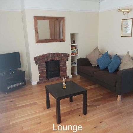 Holiday Home In Dale, Pembrokeshire Habitación foto